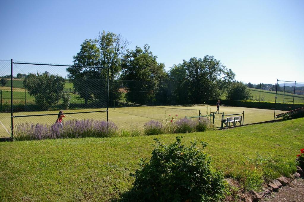 Chez Jacotte Et Elia Bed & Breakfast Saint-Galmier Dış mekan fotoğraf